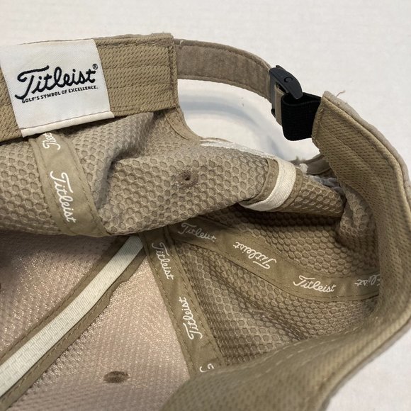 Titleist Golf Beige Khaki Baseball Cap Adjustable Strap Hat Great Condition - Picture 10 of 10